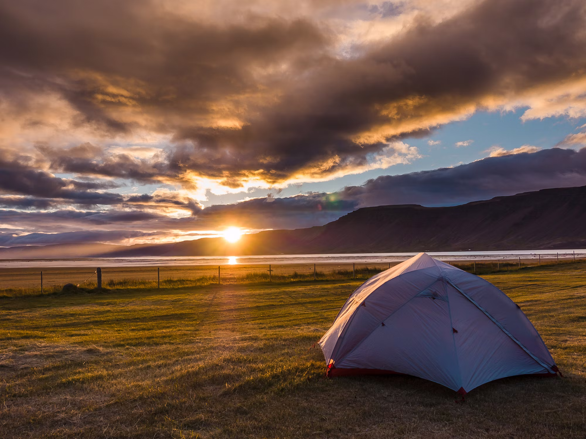 Discovering the Great Outdoors: A Complete Guide to Camping